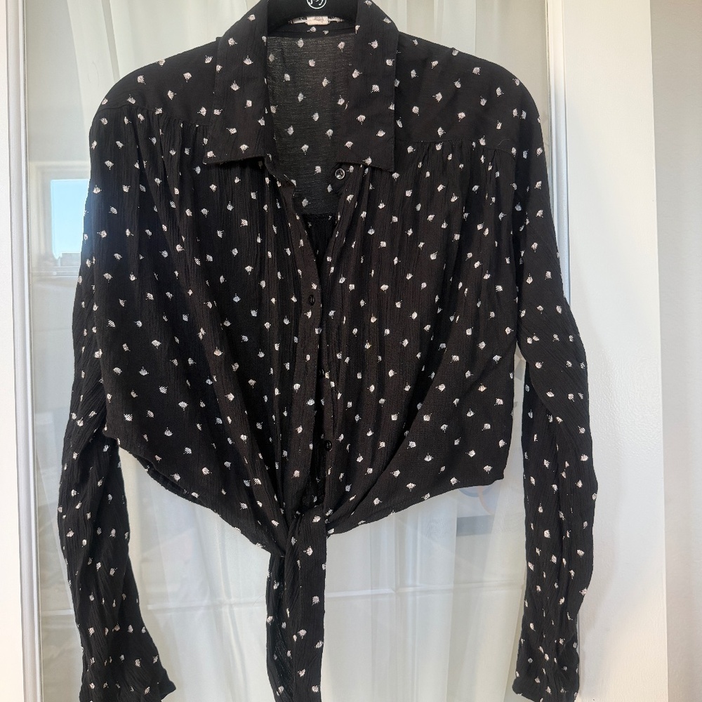 Black and White Top by Billabong size L